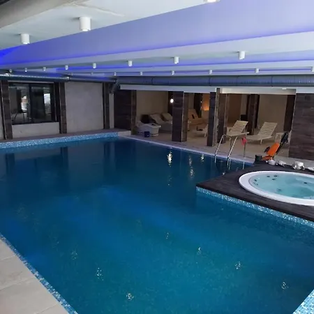 Broj 9, Suncani Breg & * קופאוניק