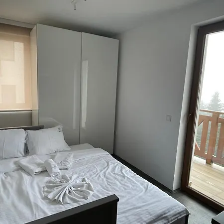 Broj 9, Suncani Breg & * קופאוניק